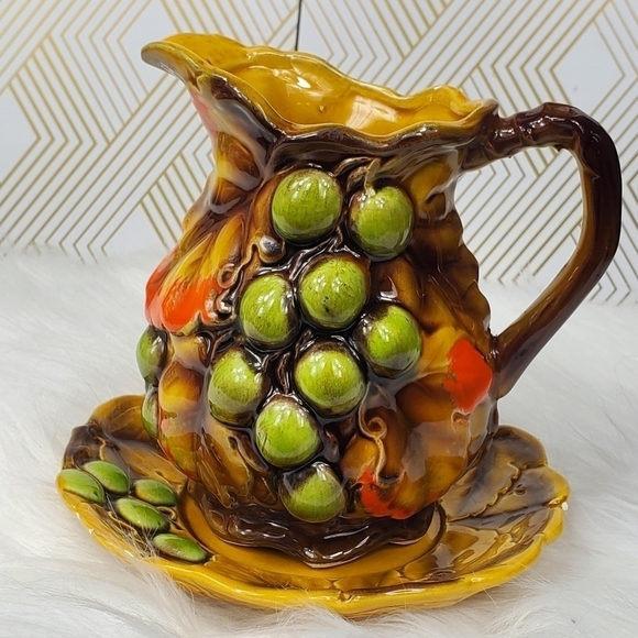 Vintage Nasco Japan Ceramic Pitcher‎ and - Raised Leaves & Saucer Fruit. - Picture 1 of 10
